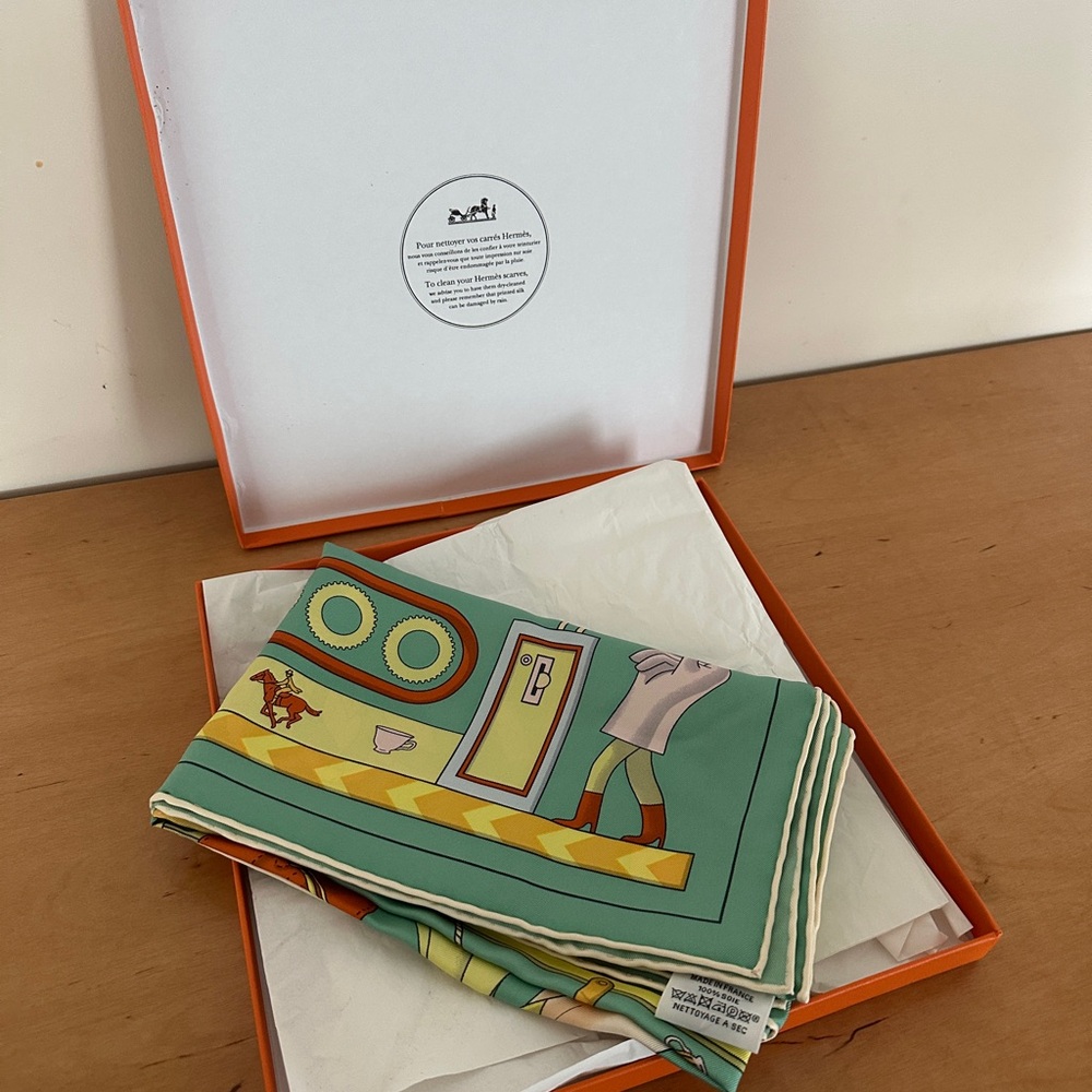 Hermès Jeune Tea for Two Scarf